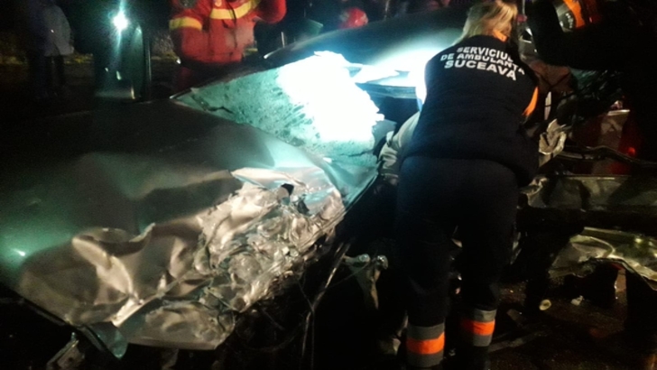 VIDEO Accident cumplit în Suceava. 6 persoane sunt rănite, printre care și 2 minori